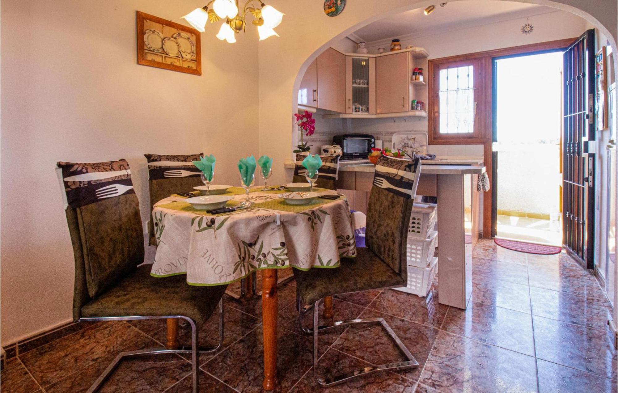 Cozy Apartment In Гвардамар-дель-Сегура Экстерьер фото